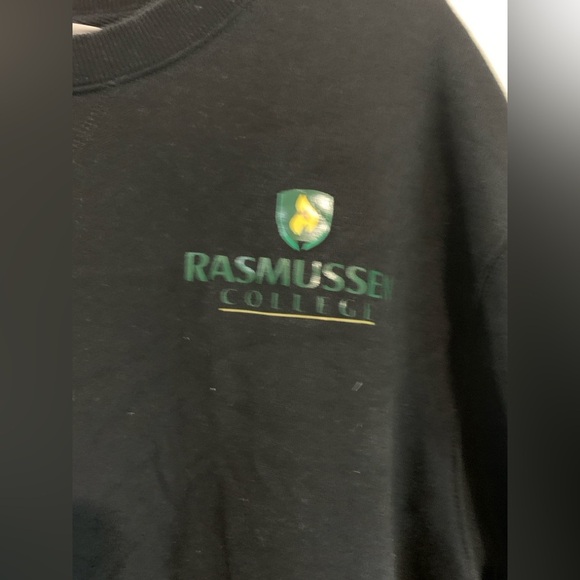 Rasmussen Black sweatshirt in XL P2P 26 Preloved - Picture 2 of 2